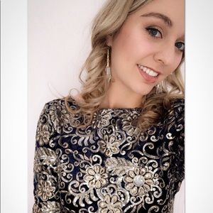 Meet your Posher, Caitlin